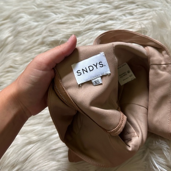 SNDYS Anya Corset Top In Beige - Picture 4 of 4